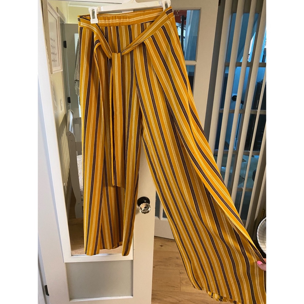 Wide leg pants